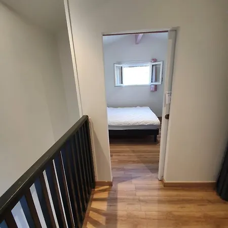 Semesterbostad Maison Entre Et Foret *